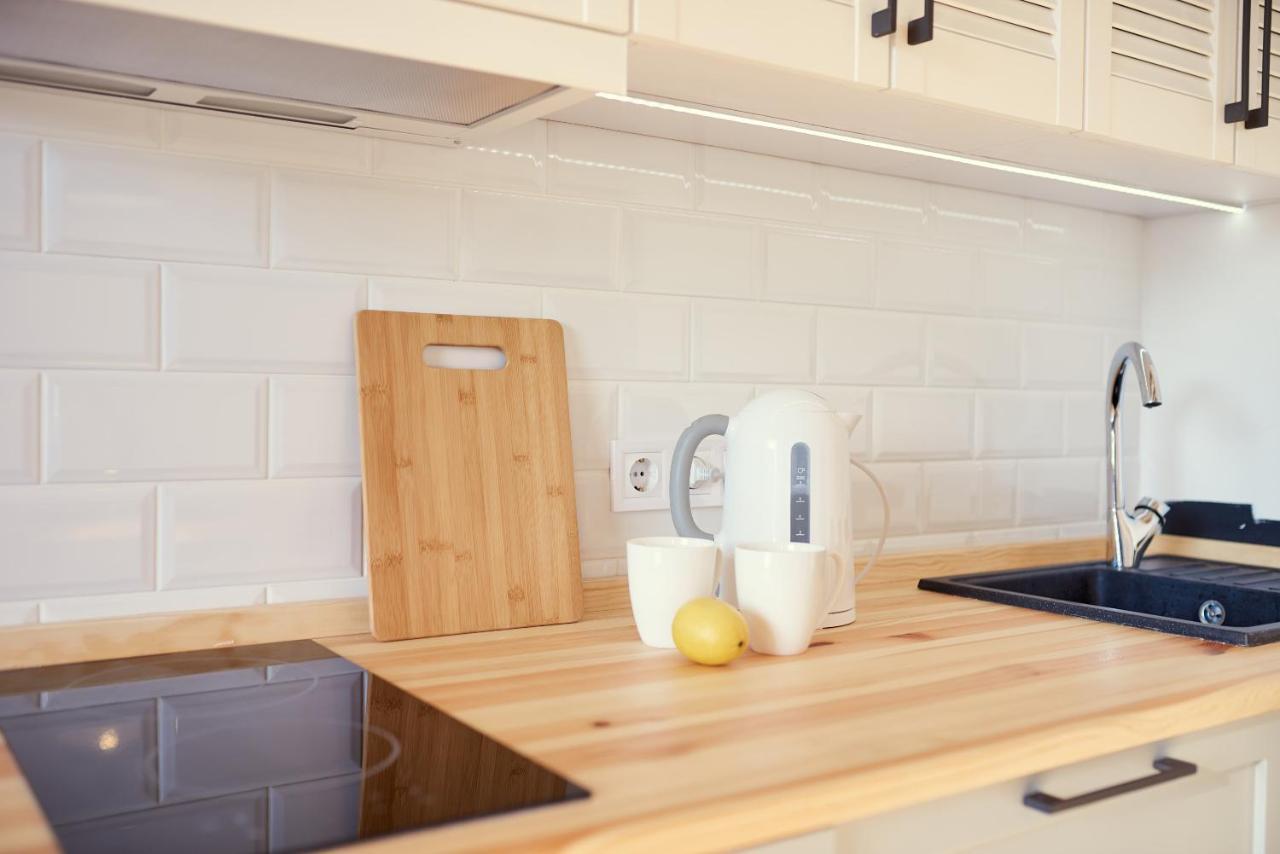 Be Happy Apartment Лвив Екстериор снимка